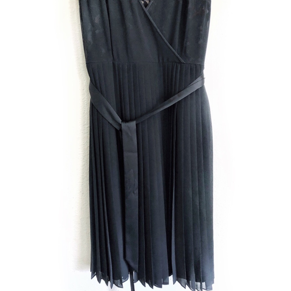 Ann Taylor Loft Dress - Picture 4 of 6